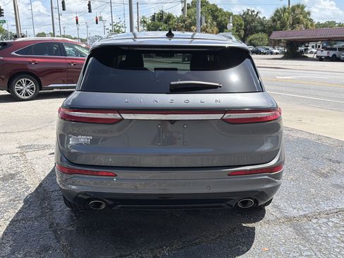 Certified 2024 Lincoln Corsair Grand Touring w/ Rear Removable Package Tray AWD/4WD image 4