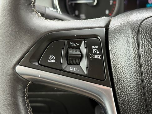 Used 2022 Buick Encore Preferred w/ Safety Package image 15