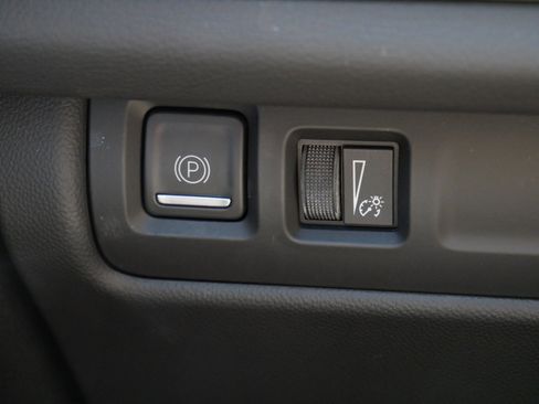 Used 2024 Cadillac XT4 Sport AWD/4WD image 25