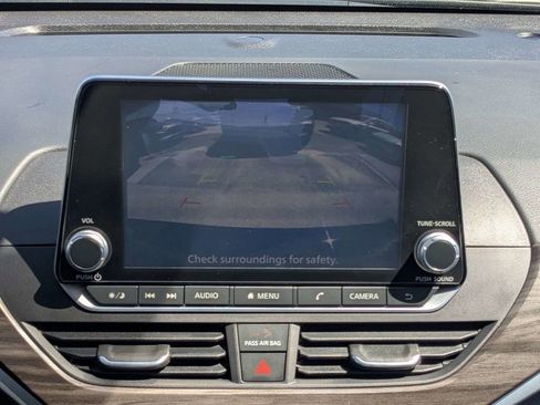 Used 2025 Nissan Altima 2.5 SV image 28