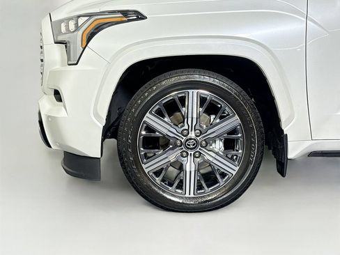 Used 2026 Toyota Sequoia Capstone AWD/4WD image 26