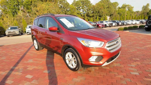 Used 2019 Ford Escape SEL AWD/4WD image 3