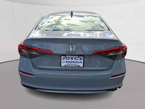 Used 2022 Honda Civic Sport image 9
