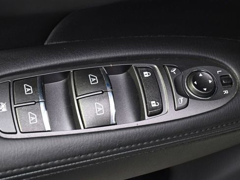 Used 2011 INFINITI M37 x w/ Premium Pkg AWD/4WD image 21