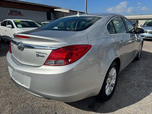 Used 2013 Buick Regal Leather image 2