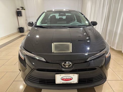 Certified 2024 Toyota Corolla LE FWD image 8