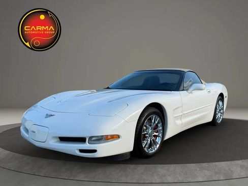 Used 2002 Chevrolet Corvette Convertible w/ Preferred Equipment Group2 RWD image 1