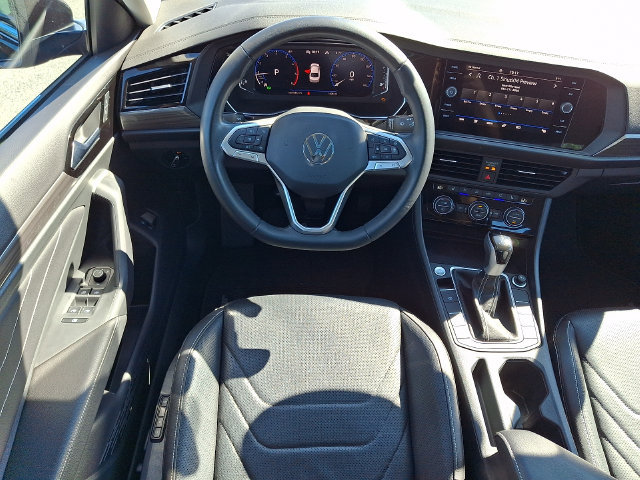 Used 2024 Volkswagen Jetta SEL FWD image 11