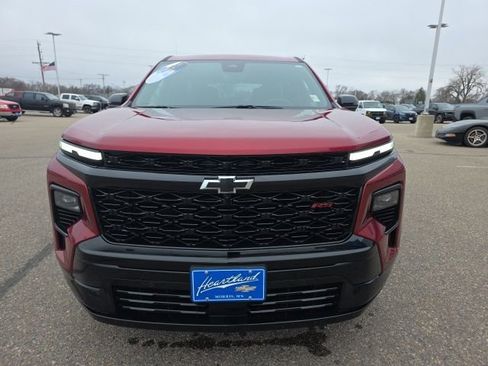 Used 2024 Chevrolet Traverse RS image 11