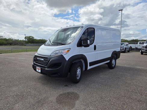 New 2026 RAM ProMaster 1500 FWD image 3