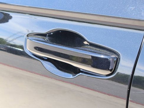 Used 2025 Honda CR-V LX image 19