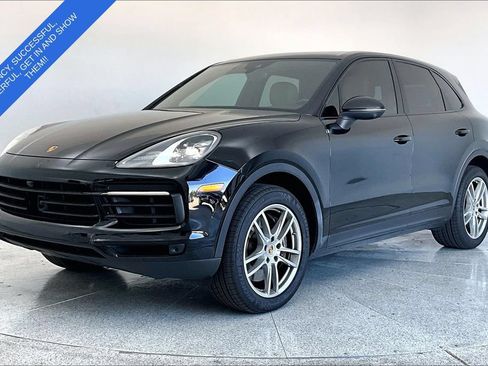 Used 2022 Porsche Cayenne AWD/4WD image 14