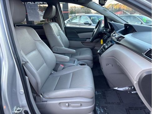 Used 2013 Honda Odyssey Touring image 15