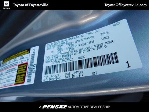 Used 2021 Toyota Tundra Limited w/ TRD Off-Road Package image 9