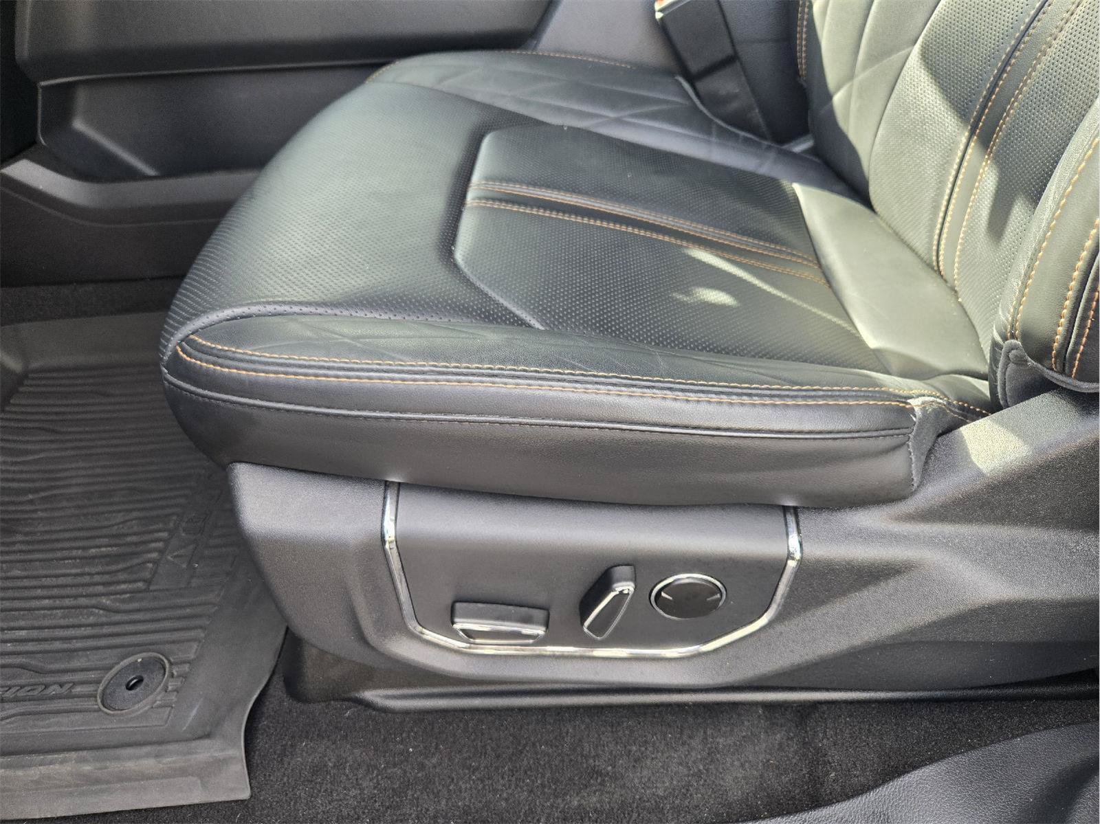 Used 2023 Ford Expedition Max Platinum RWD image 22