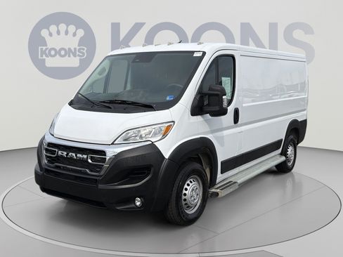 Used 2025 RAM ProMaster 2500 w/ U-Haul Equipment Group FWD image 1