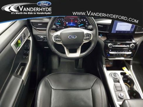 Used 2021 Ford Explorer Limited image 15