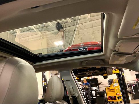 Used 2020 Subaru Forester Limited image 14