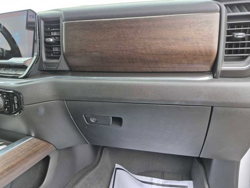 Used 2024 Chevrolet Silverado 3500 High Country w/ Technology Package image 29