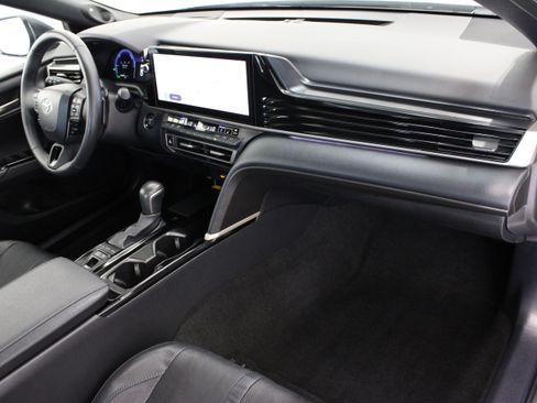 Used 2025 Toyota Camry XSE w/ Premium Plus Package FWD image 36