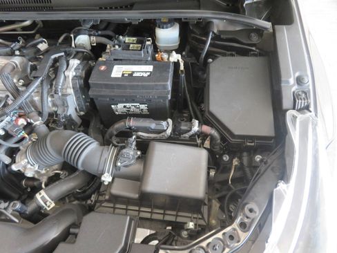 Used 2021 Toyota Corolla LE FWD image 48