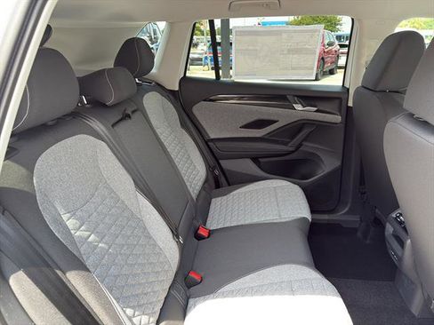 New 2026 Volkswagen Tiguan S image 10