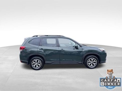 Used 2023 Subaru Forester Premium AWD/4WD image 9