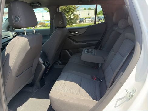 Used 2026 Chevrolet Equinox LT FWD image 37