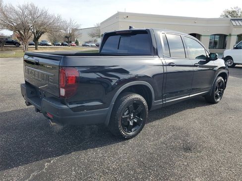 Used 2024 Honda Ridgeline Black Edition image 4