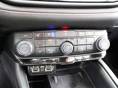 Certified 2024 Dodge Durango R/T image 29