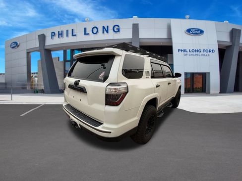 Used 2019 Toyota 4Runner Limited AWD/4WD image 5