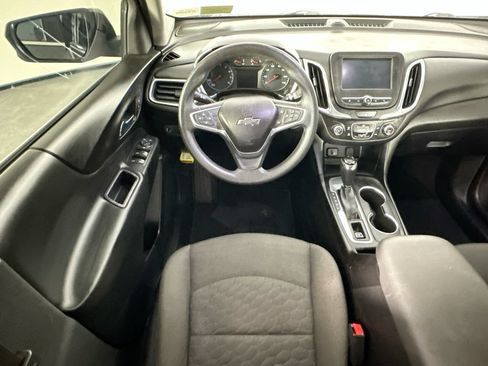 Used 2018 Chevrolet Equinox LT FWD image 9