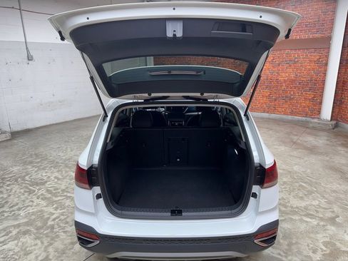 Used 2024 Volkswagen Taos SE image 27