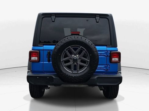 Used 2024 Jeep Wrangler Unlimited Sport AWD/4WD image 7