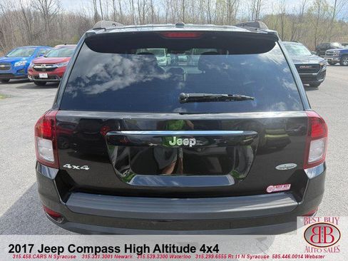 Used 2017 Jeep Compass High Altitude AWD/4WD image 4