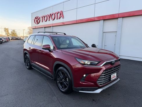 Used 2025 Toyota Grand Highlander MAX Limited image 1