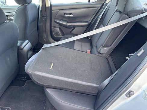 Used 2021 Nissan Sentra SV image 25