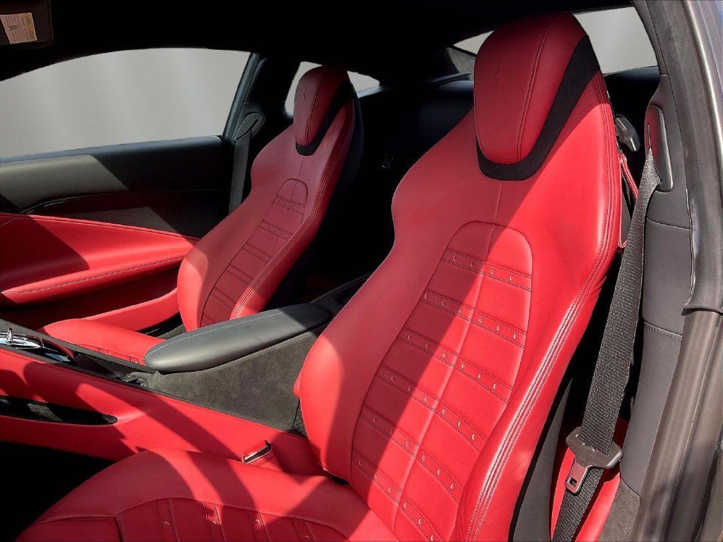 Used 2024 Ferrari Roma RWD image 20