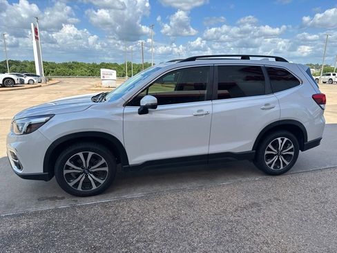 Used 2020 Subaru Forester Limited w/ Popular Package #3 AWD/4WD image 4