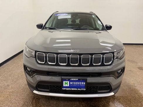 Used 2022 Jeep Compass Limited image 8