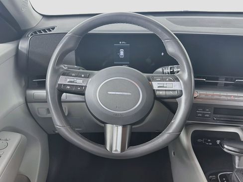 Used 2025 Hyundai Kona SEL FWD image 18