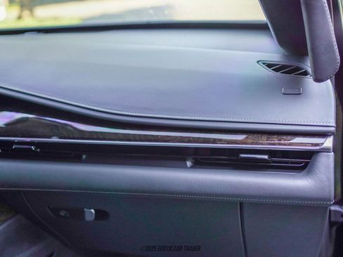 Used 2023 Cadillac Escalade ESV Sport Platinum image 43