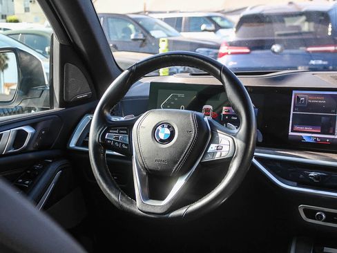 Used 2024 BMW X5 xDrive40i w/ Premium Package AWD/4WD image 13