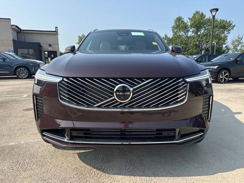 New 2026 Volvo XC90 T8 Ultra image 2
