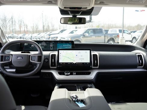 New 2026 Ford Expedition Max Active AWD/4WD image 20
