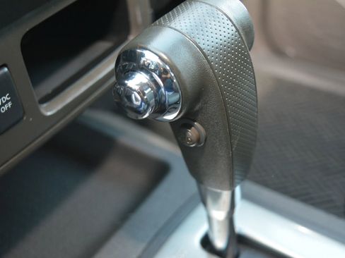 Used 2010 Nissan Xterra S image 23