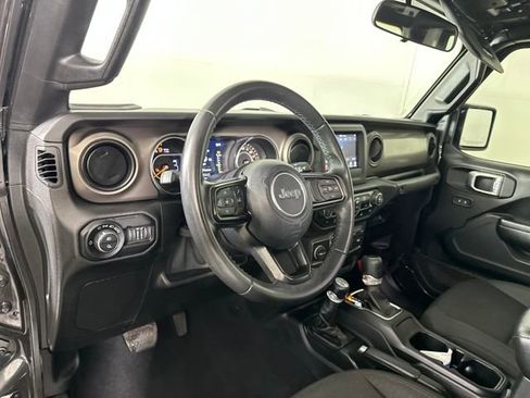 Used 2020 Jeep Gladiator Sport w/ Quick Order Package 24S image 13