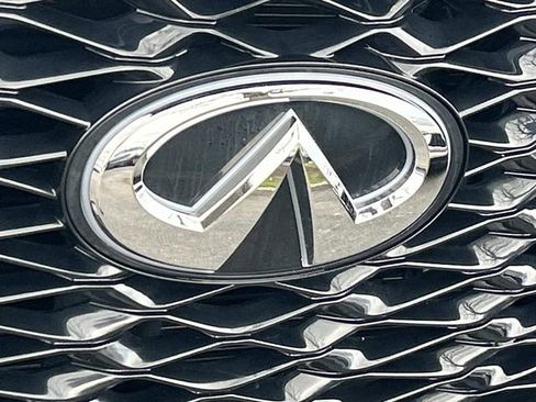 Used 2025 INFINITI QX60 Luxe w/ Black Edition image 11