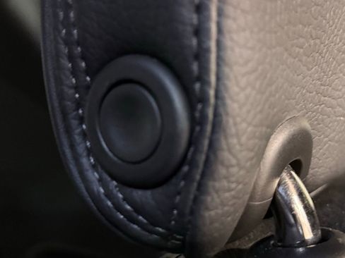 Used 2022 GMC Yukon Denali w/ Denali Ultimate Package image 43