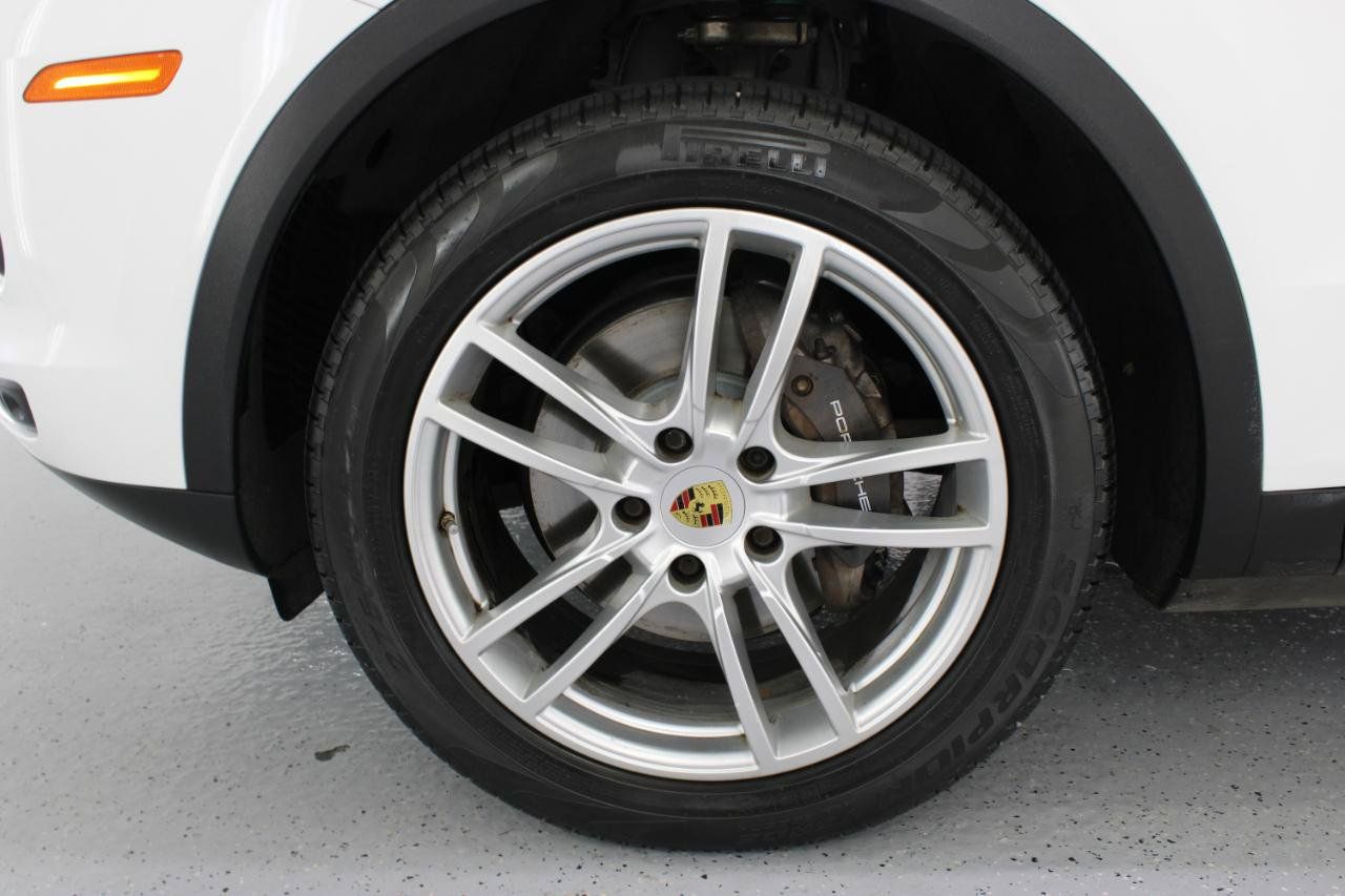 Used 2020 Porsche Cayenne AWD/4WD image 88